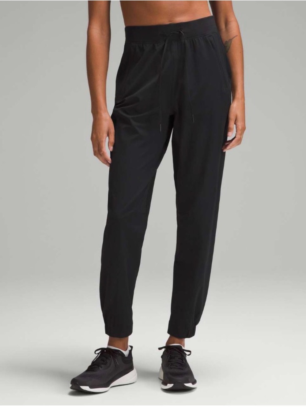 Lululemon License to Train High-Rise Pant
Black Size 10